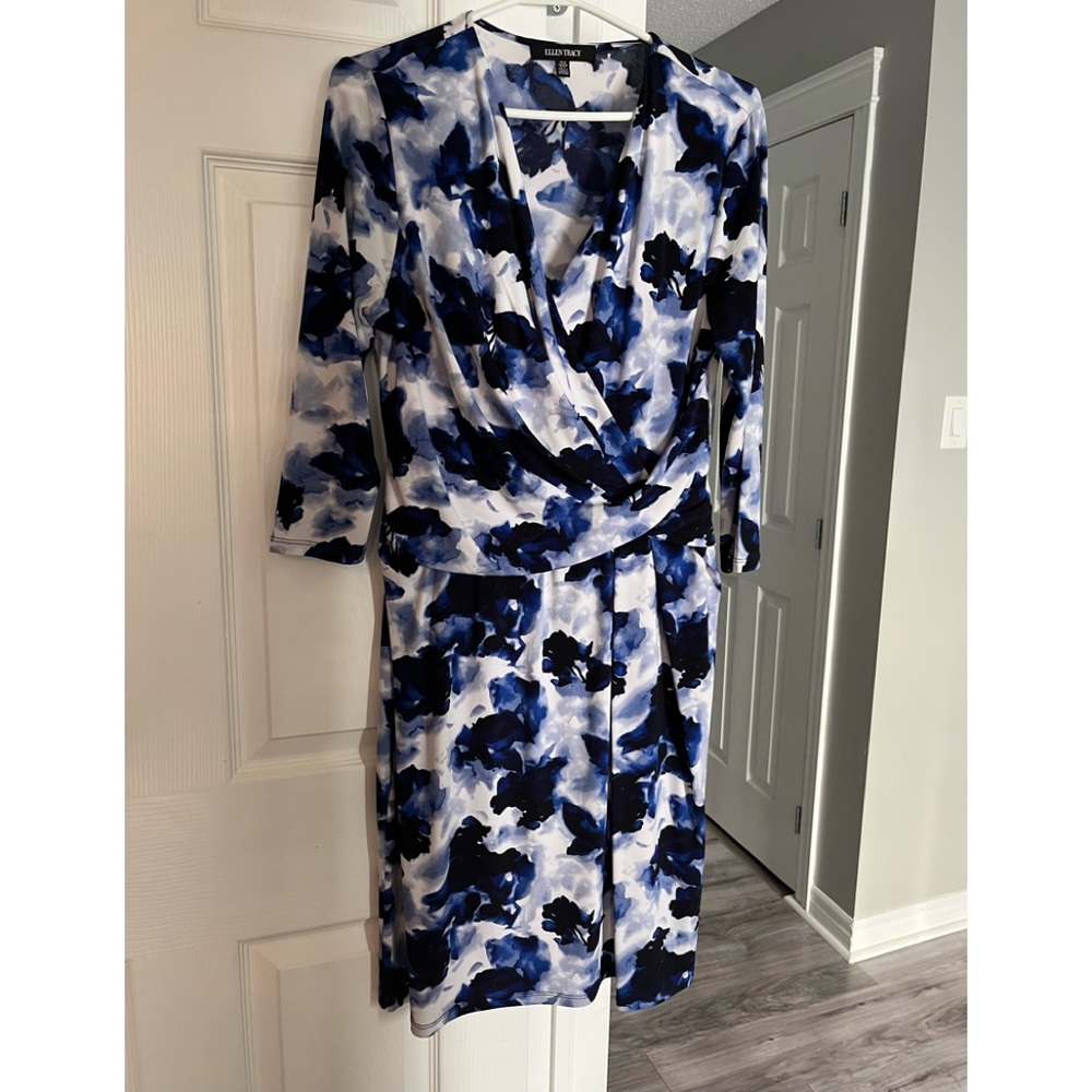 Ellen Tracy super comfortable dress